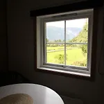 Skahjem Gard Aurland