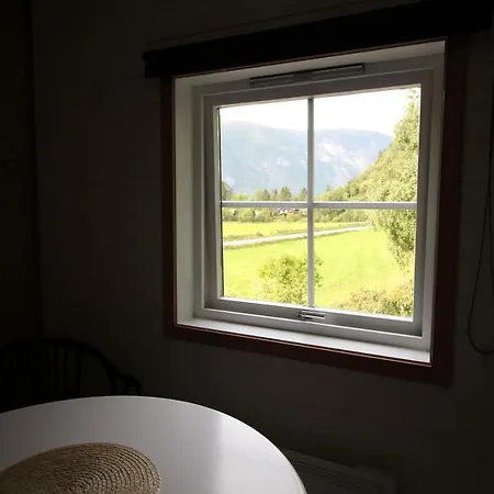 Skahjem Gard Aurland