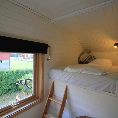 Skahjem Gard Apartamento