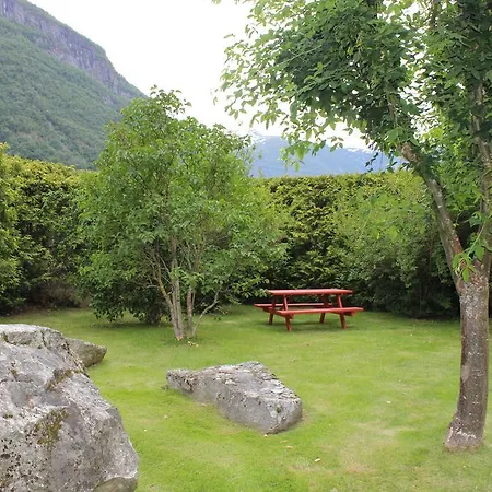 Skahjem Gard Aurland