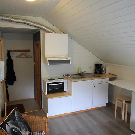 Skahjem Gard Aurland